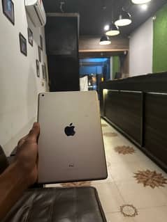 ipad 5th gen 128gb 10/9 pubg 60fps supported