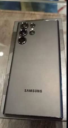 Samsung Galaxy S22 Ultra 5G full box for sale 0