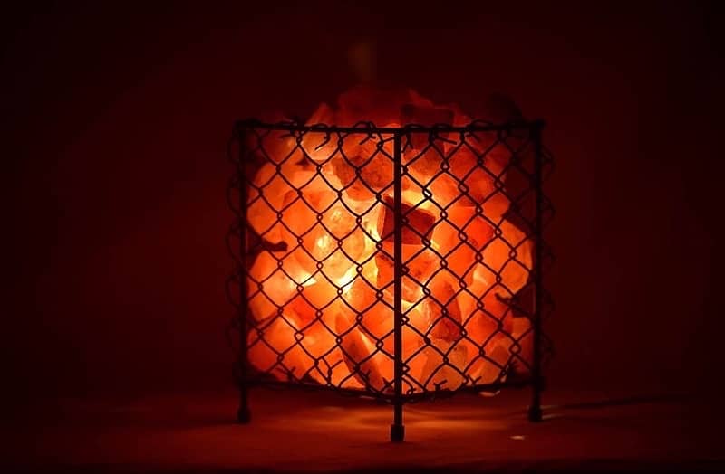 Basket Lamp with Himalayan Rock Salt Chunks 0