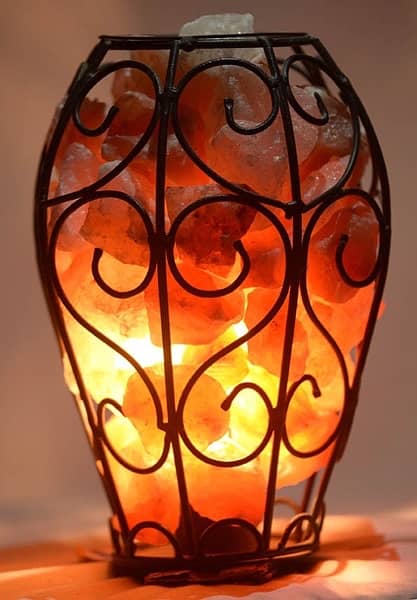 Basket Lamp with Himalayan Rock Salt Chunks 6