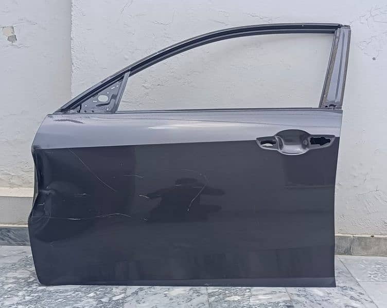 Honda Civic 2018 left door geniune 1