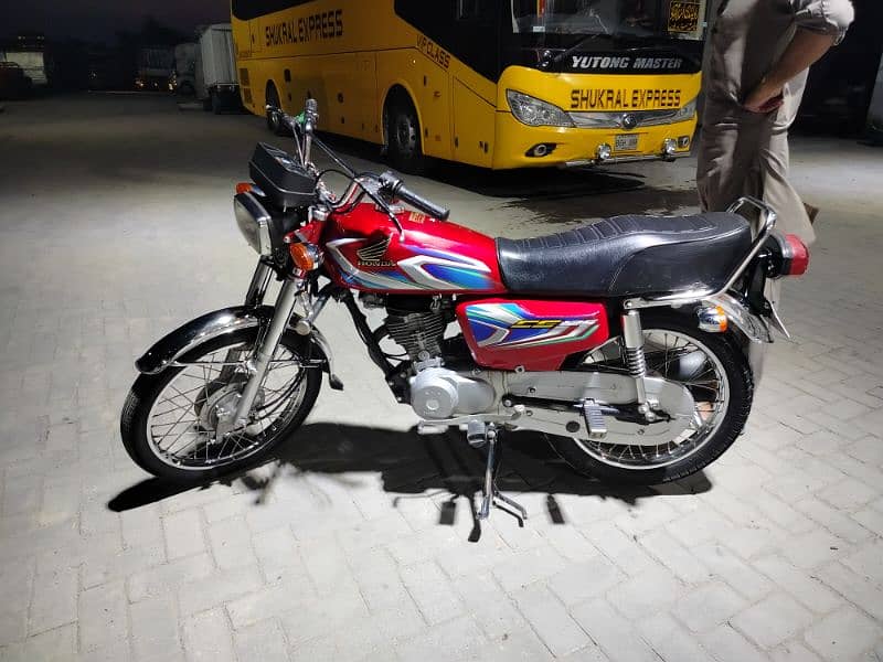 Honda 125 2022 4