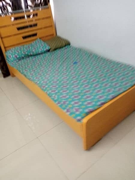 Single Bed 0