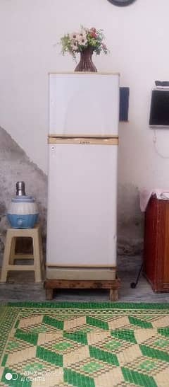 Refrigerator for urgent sale