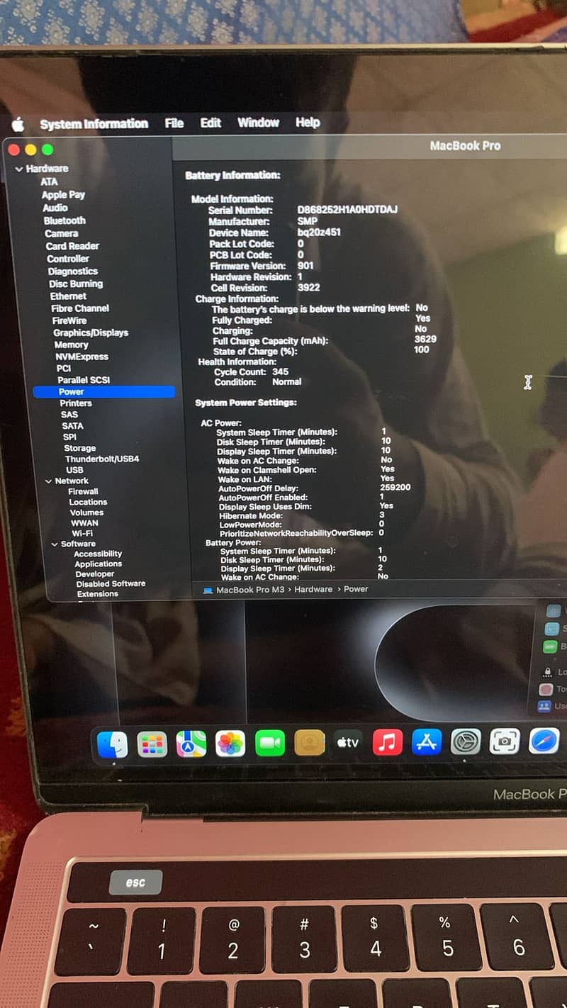 MacBook Pro 2017 Core i5 13 Inch Four Thunderbolts 3