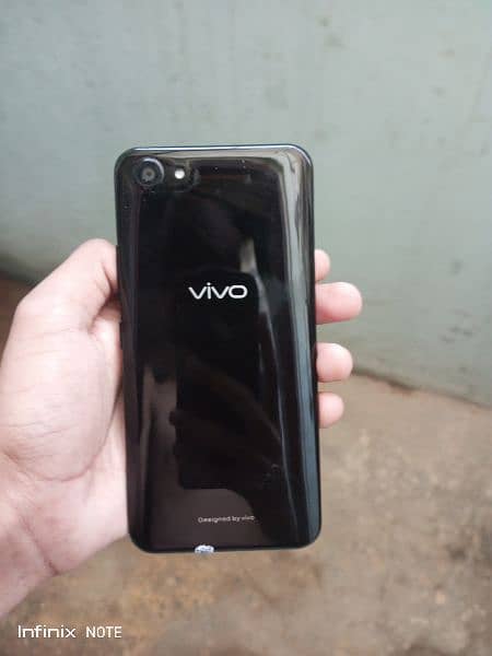 Vivo y81s 0