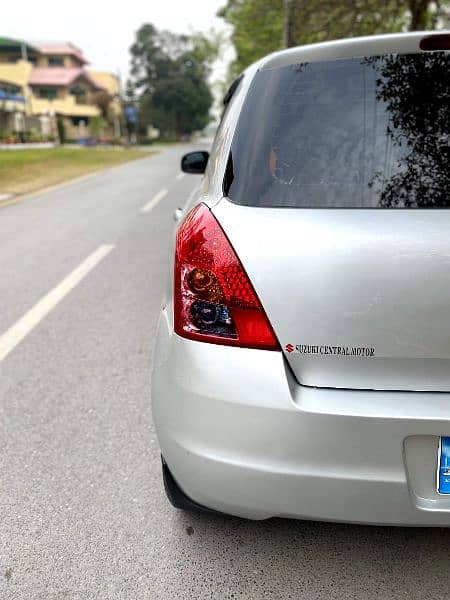 Suzuki Swift 2012 9