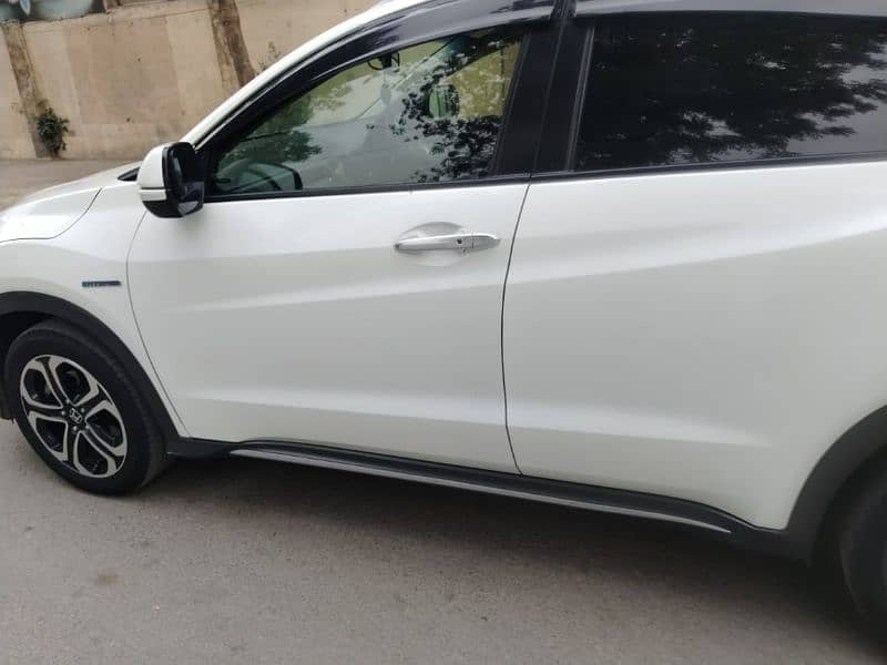 Honda Vezel 17/23 perl white 03006674692 6