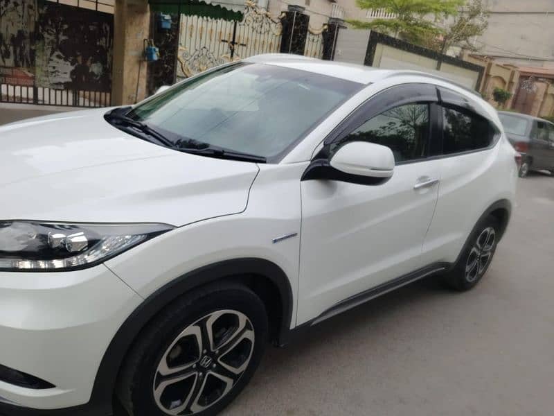 Honda Vezel 17/23 perl white 03006674692 9