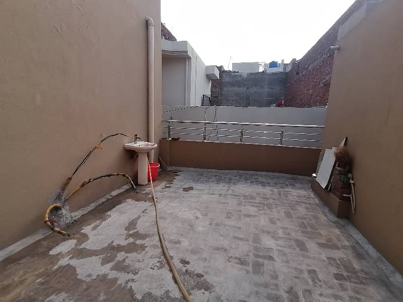 House For sale In Rs. 12500000 10