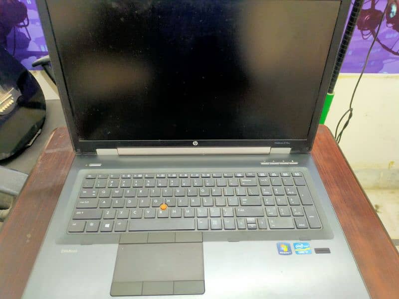 HP Elitebook 8770w Gaming laptop Workstation 1