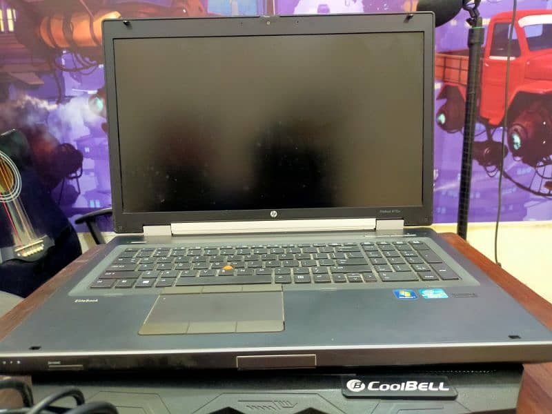 HP Elitebook 8770w Gaming laptop Workstation 3