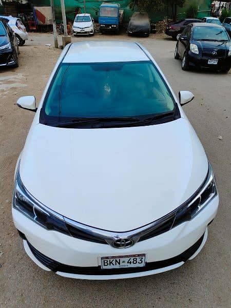 Toyota Corolla Altis 2017 white colour 1