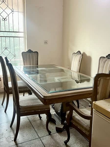 6 seater purely sheeshum wooded /luxuray dining table 3