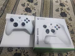 Xbox Series X/S Wireless Controller 2 months slightly used