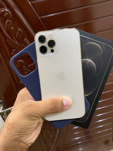 iPhone 12 Pro Max pta 0