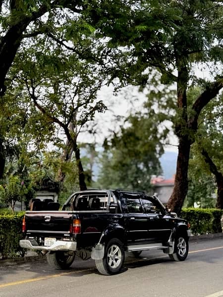 Toyota Hilux 1997 Japanese LN 112 Wide Body 4