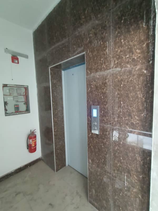 8 Marla Commercial Floor Available For Rent Phase 6 DHA 2