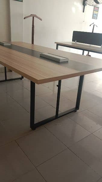 Conference Table/Meeting Table 1