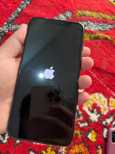 Iphone xs max 0