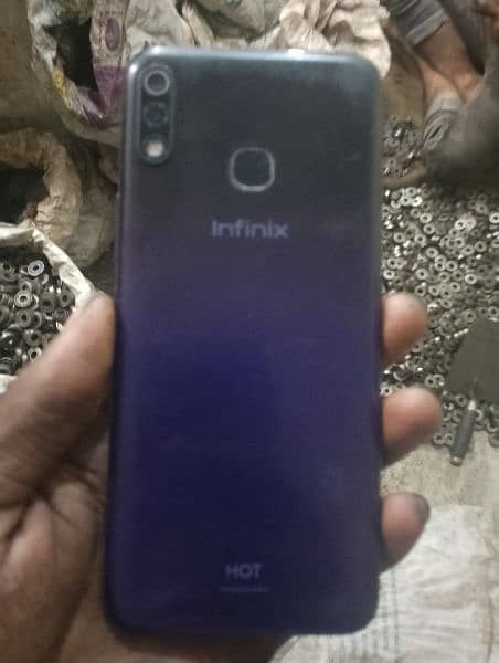 Infinix hot 8 lite 4