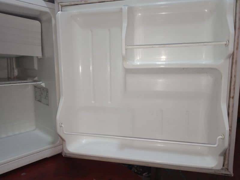 Haier bed room size fridge 7