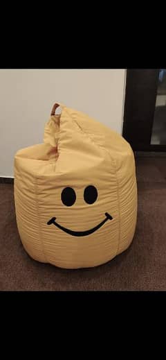 SMILEY BEAN BAG