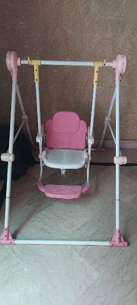 baby swings 1 yaer ago we buy pink colour 0