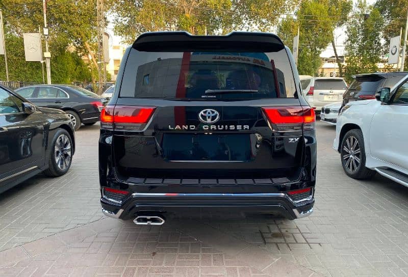 Toyota Land Cruiser 2023 0