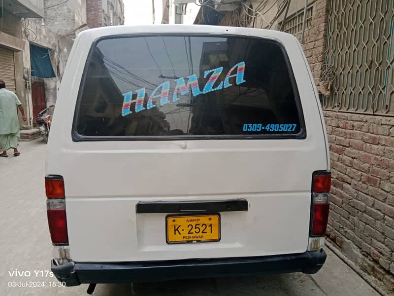 HIACE VAN   03280989826 5