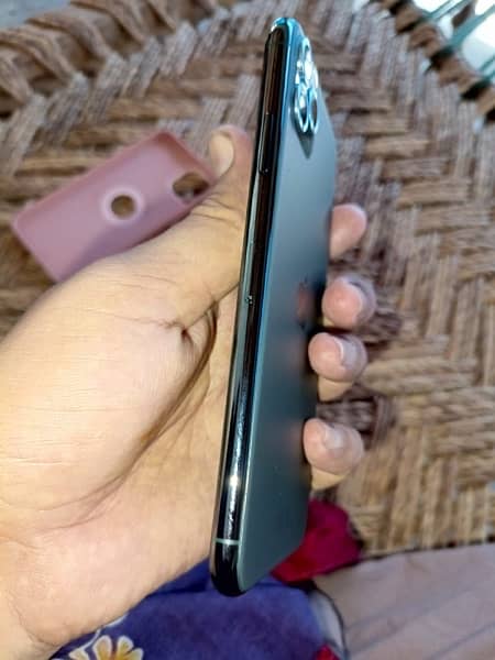 iphone 11 pro max 512gb non PTA 4