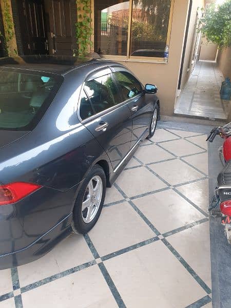 HONDA ACCORD  CL9 EXCILENT CONDTION 1