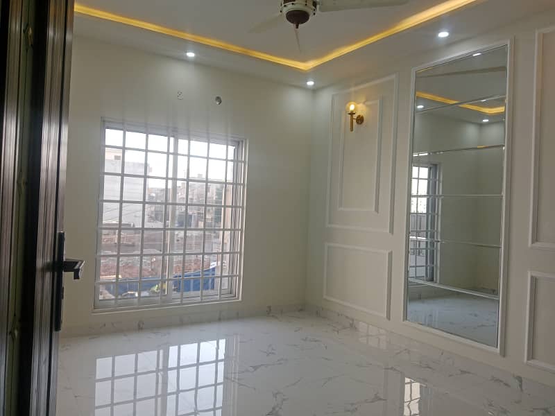 7.5 Marla Brand New House Available For Sale In Johar Town 5
