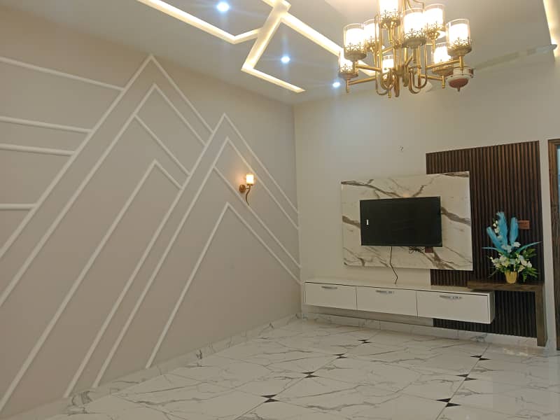 7.5 Marla Brand New House Available For Sale In Johar Town 33
