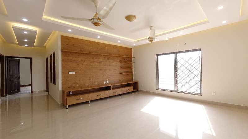1 Kanal Brand New House For Sale 14