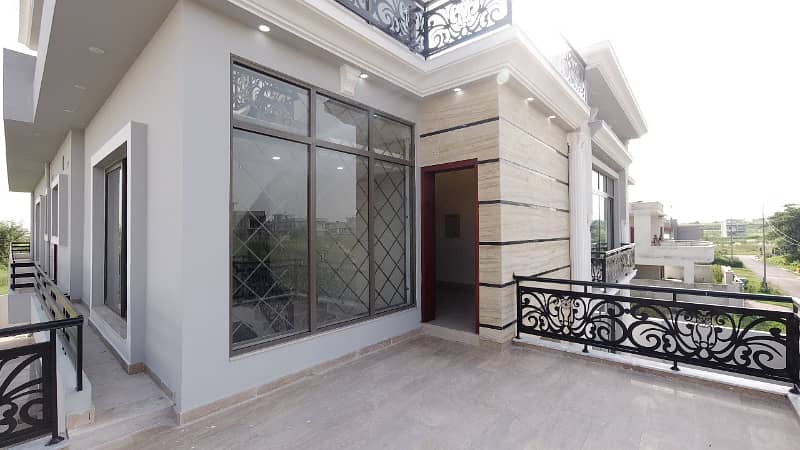 1 Kanal Brand New House For Sale 32