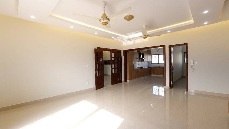 1 Kanal Brand New House For Sale 35