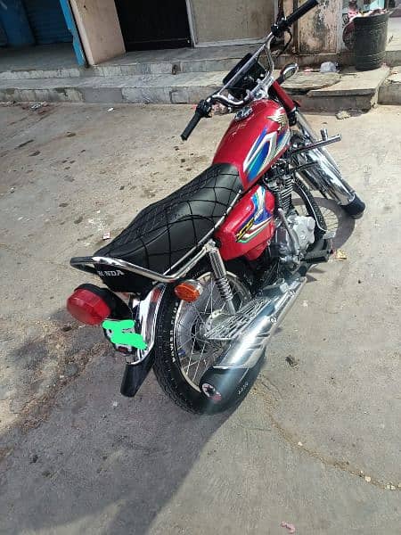 cg 125 model 2022 Karachi numbar red colour farst onar baik 4