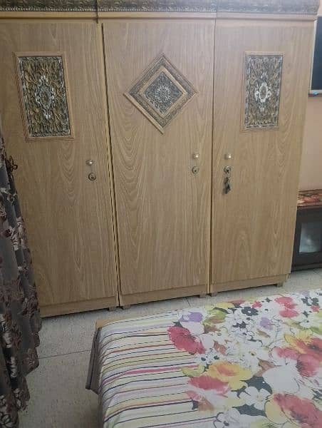 Bad room set 1 year used only new condition 2