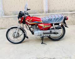 Honda CG125  2019Model New condition 14000km just use best for 2020
