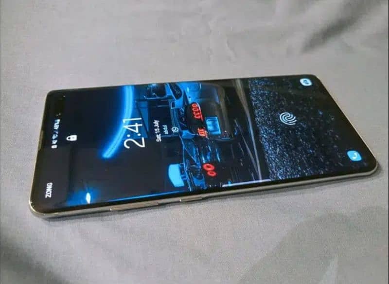 SAMSUNG GALAXY S10 5G 10/10 Condition Sim working 2