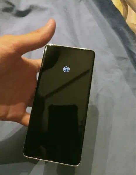 SAMSUNG GALAXY S10 5G 10/10 Condition Sim working 5