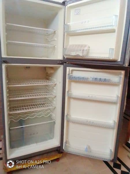 Haier fridge 16 cft 0