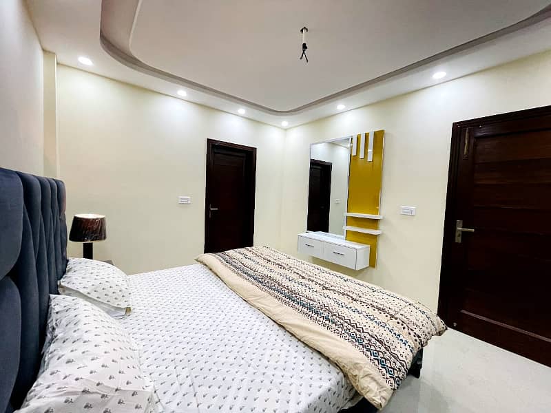 One bedroom apartment for rent on daily basis in bahria town lahore 1
