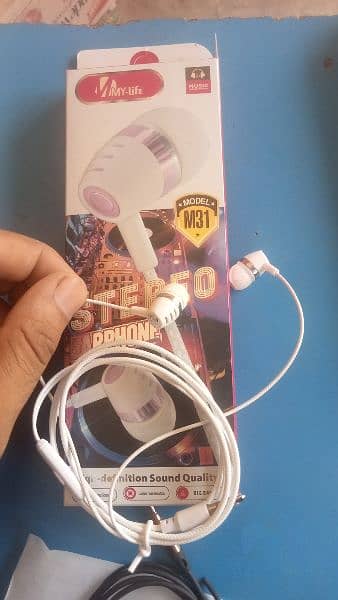 sab Zabrdast Handfree Sirf sirf Rs. 140 main 2