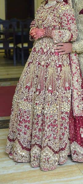 very heavy fully handmaded Bridal lehnga 3