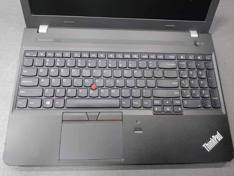 Big Display Lenovo Slim Laptop Core i5 6th Gen 8GB Ram 10by10 1