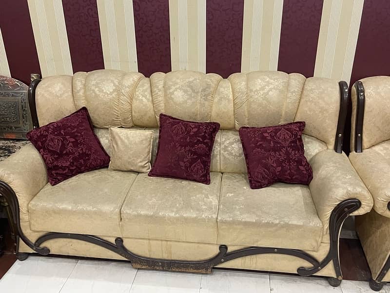 Sofa 2,,, 3 seater 2,,,, 2 Seater 1 Seater Total 11 Seater 4