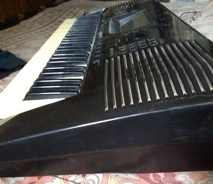 YAMAHA PSR 630 0