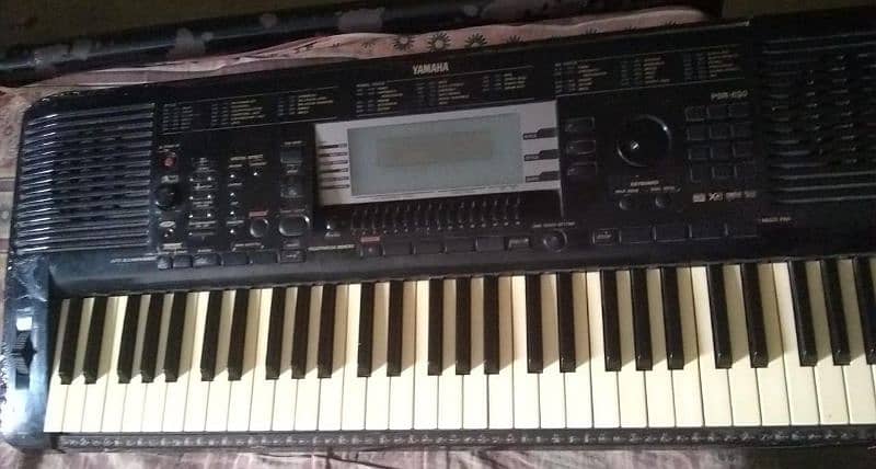 YAMAHA PSR 630 1